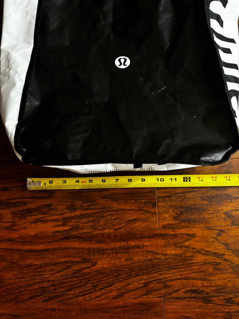 Lululemon Large Black and White Duffel Tote Bag Reusable Tall Shoulder Purse